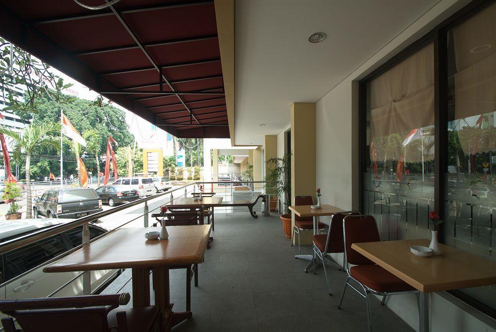 Sofyan Hotel Soepomo Jakarta Extérieur photo