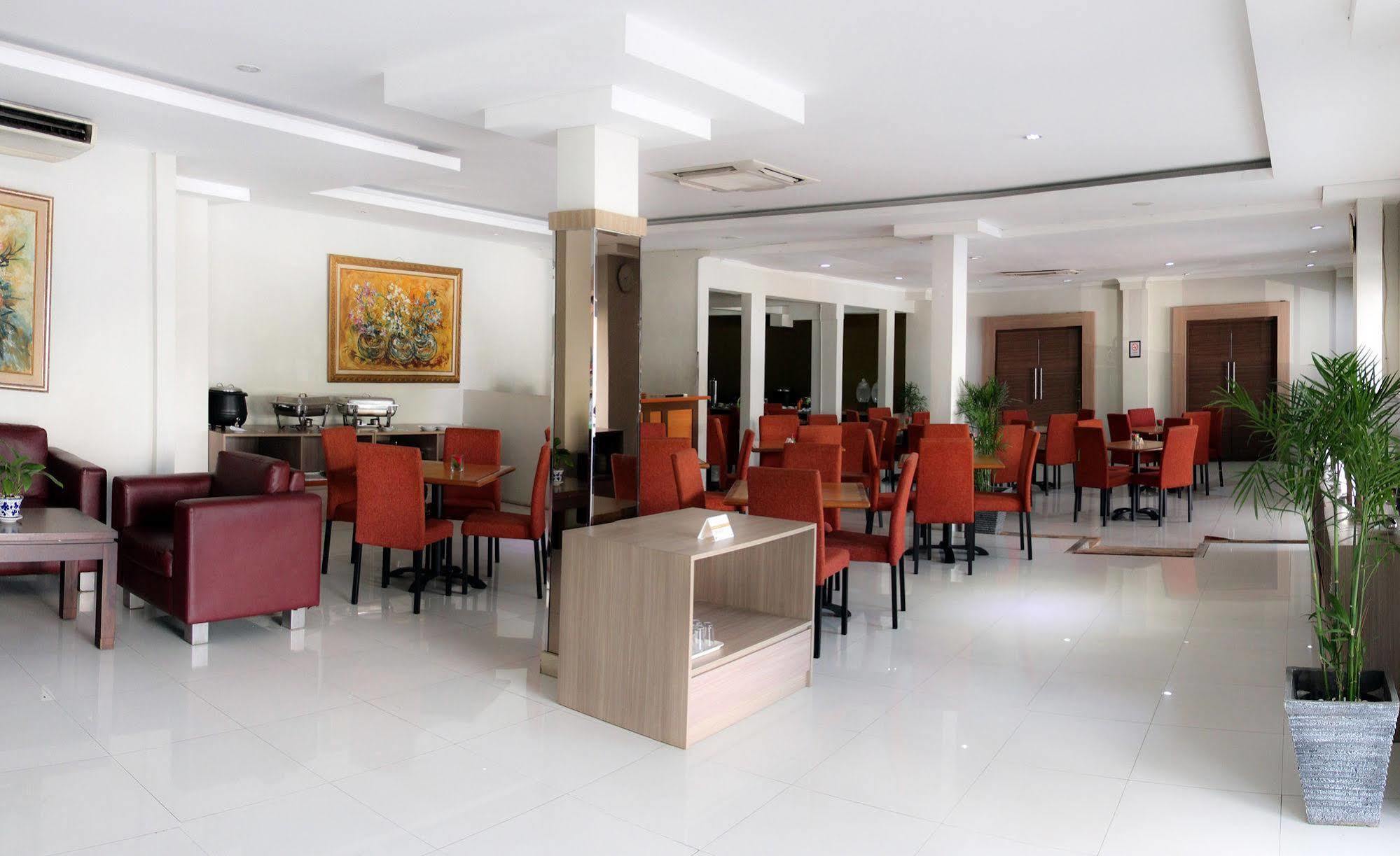 Sofyan Hotel Soepomo Jakarta Extérieur photo