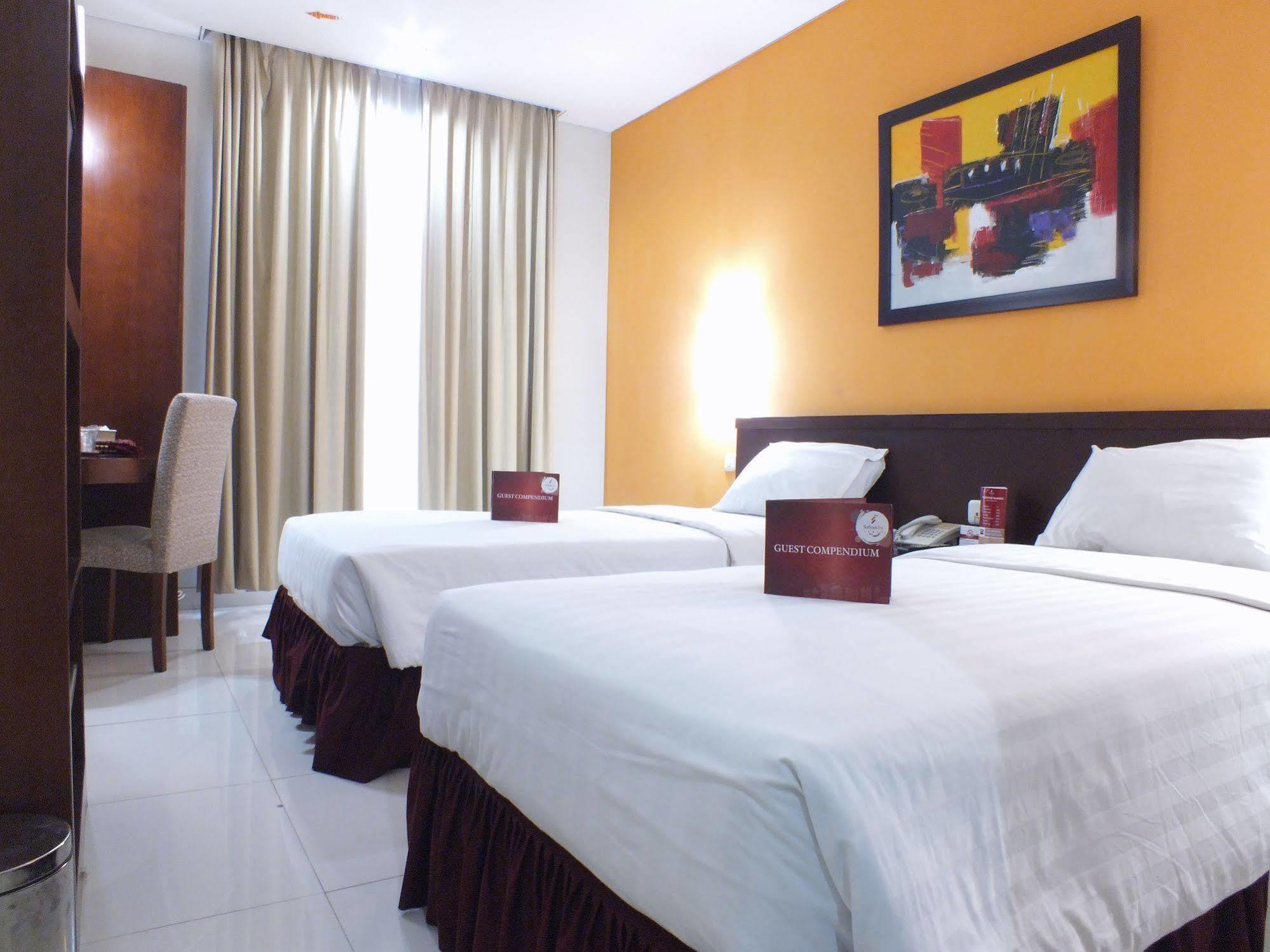 Sofyan Hotel Soepomo Jakarta Extérieur photo