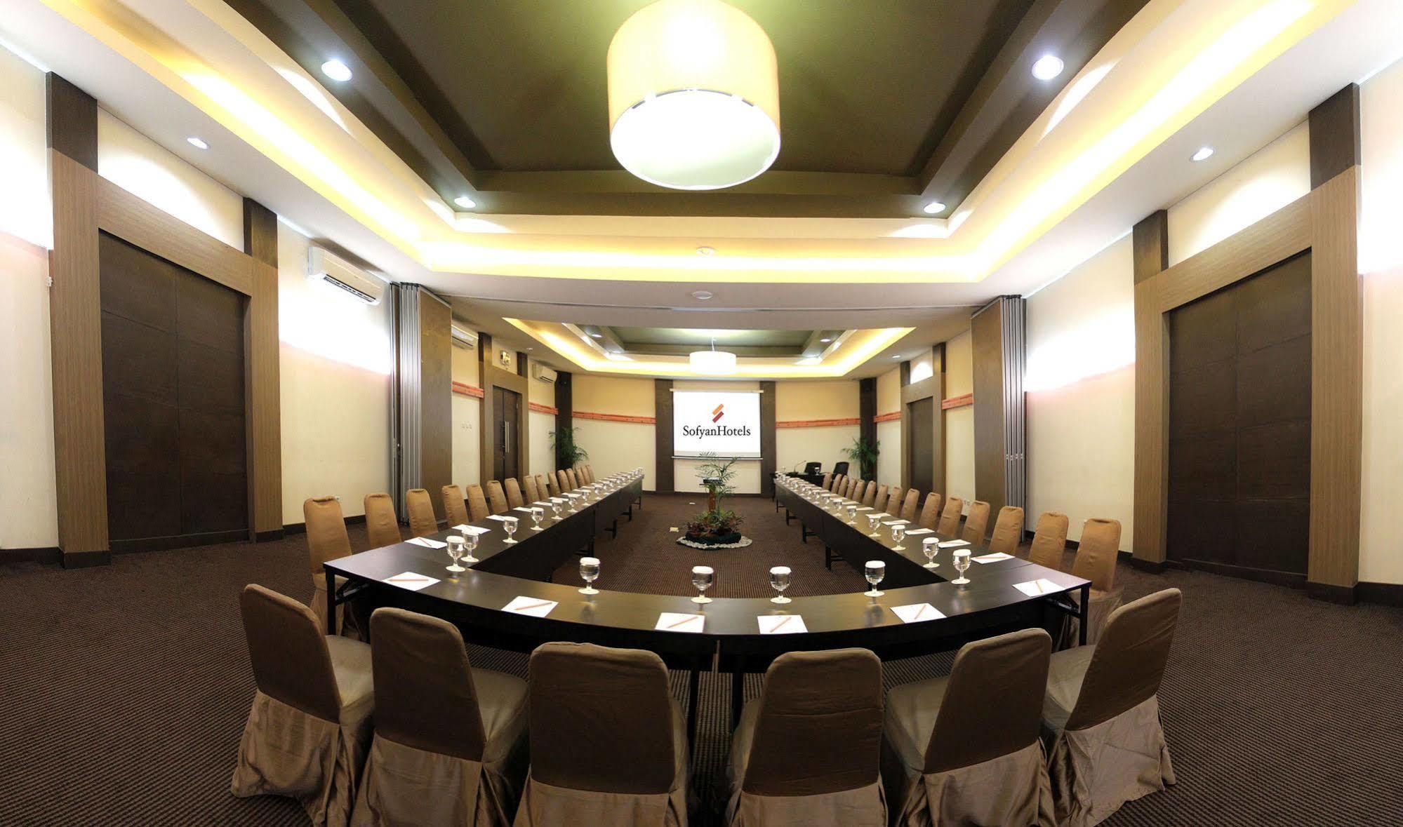 Sofyan Hotel Soepomo Jakarta Extérieur photo