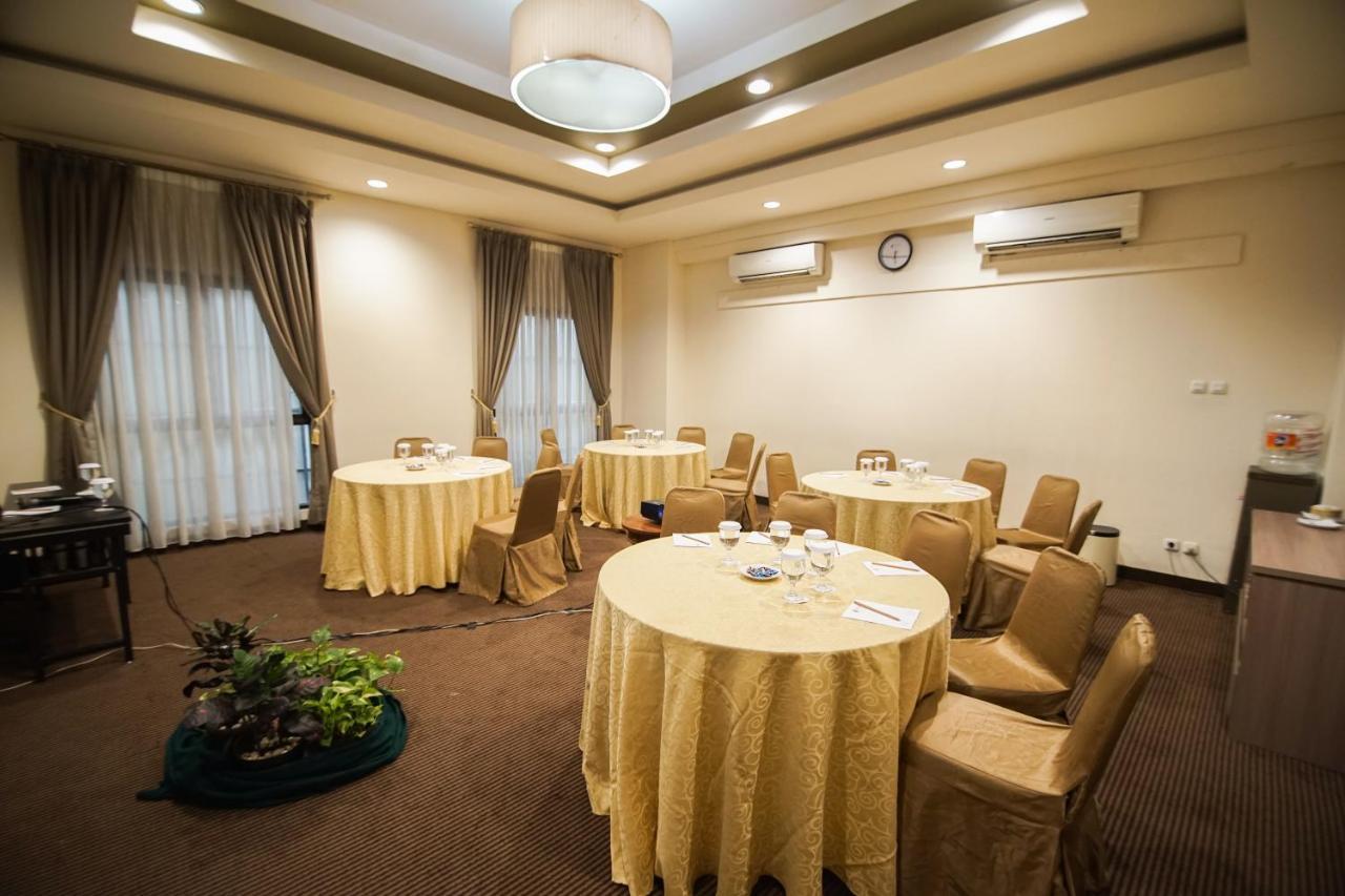 Sofyan Hotel Soepomo Jakarta Extérieur photo