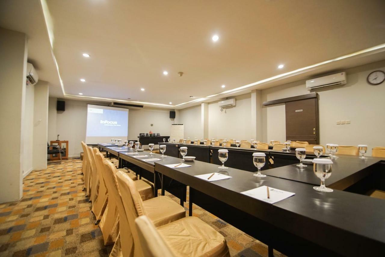 Sofyan Hotel Soepomo Jakarta Extérieur photo