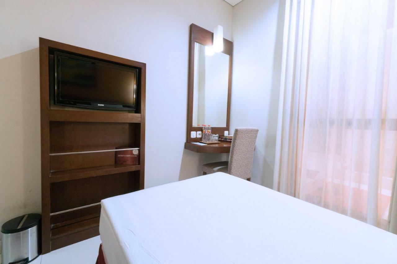 Sofyan Hotel Soepomo Jakarta Extérieur photo